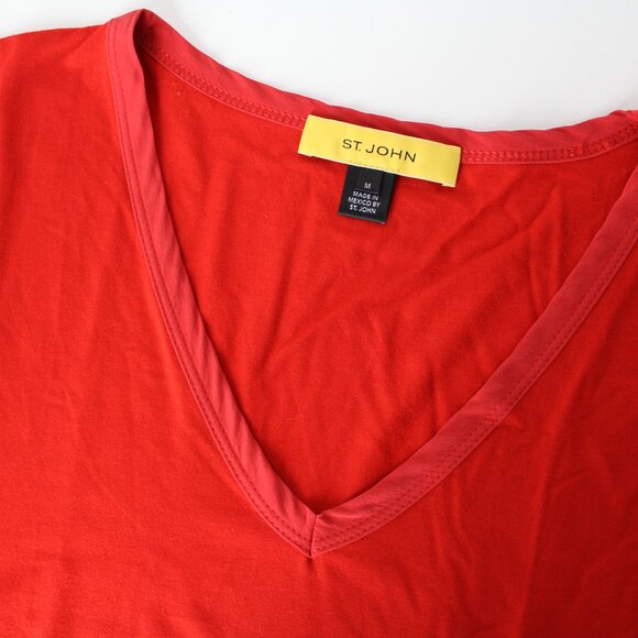 ST. JOHN women's red V-neck t-shirt top sz M soft stretch knit silk trim & hem - Picture 4 of 7